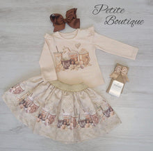 Load image into Gallery viewer, Beige hot drinks top &amp; skirt seti