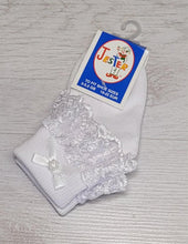 Load image into Gallery viewer, White frilly socks