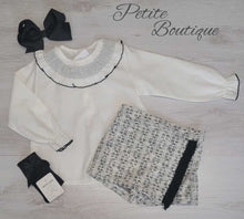 Load image into Gallery viewer, Calamaro shirt &amp; skort set