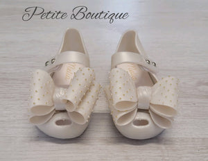 Pearl jelly shoes