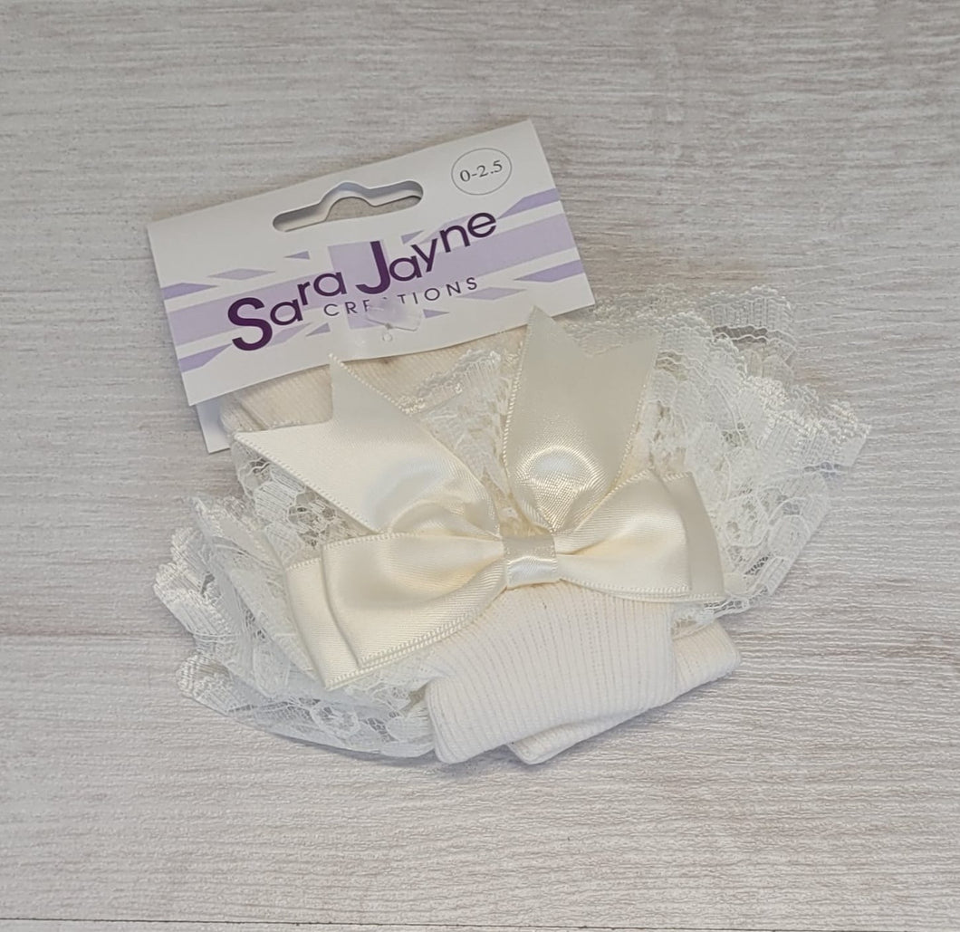 Cream bow frilly ankle socksm