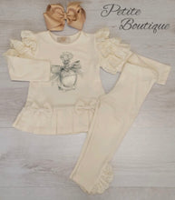 Load image into Gallery viewer, Cream perfume bottle top &amp; legging set