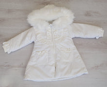 Load image into Gallery viewer, White puffer coat with faux fur trim hood