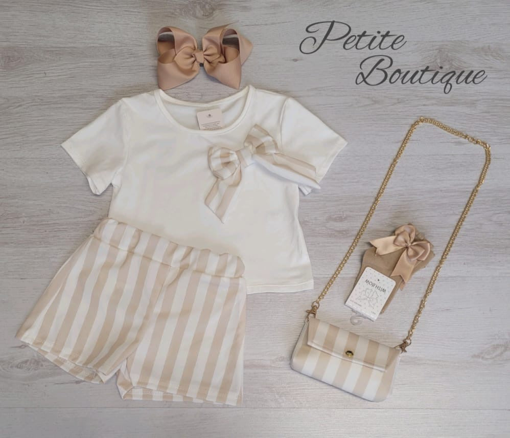 Beige stripe bow t-shirt, shorts & handbag set
