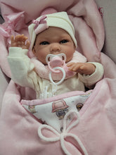 Load image into Gallery viewer, Spanish girl doll💗 - 73884