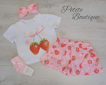 Load image into Gallery viewer, Strawberry top &amp; short set 🍓