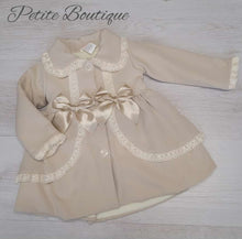 Load image into Gallery viewer, Spanish beige/cream double bow coat