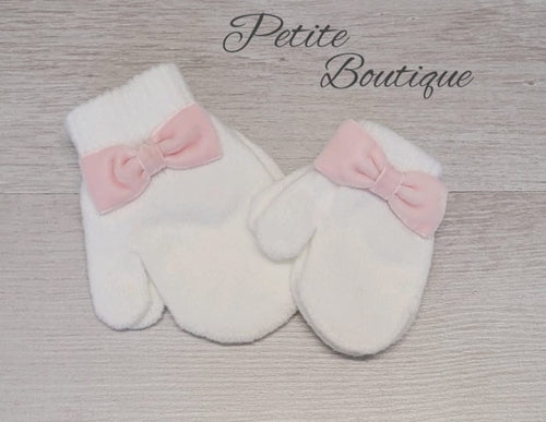 White/pink velvet bow mitts