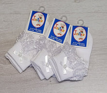 Load image into Gallery viewer, White frilly socks