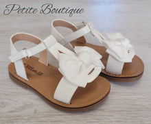 Load image into Gallery viewer, White bow strap sandals