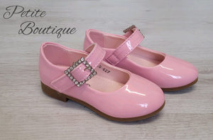 Girls pink patent diamanté buckle shoesh
