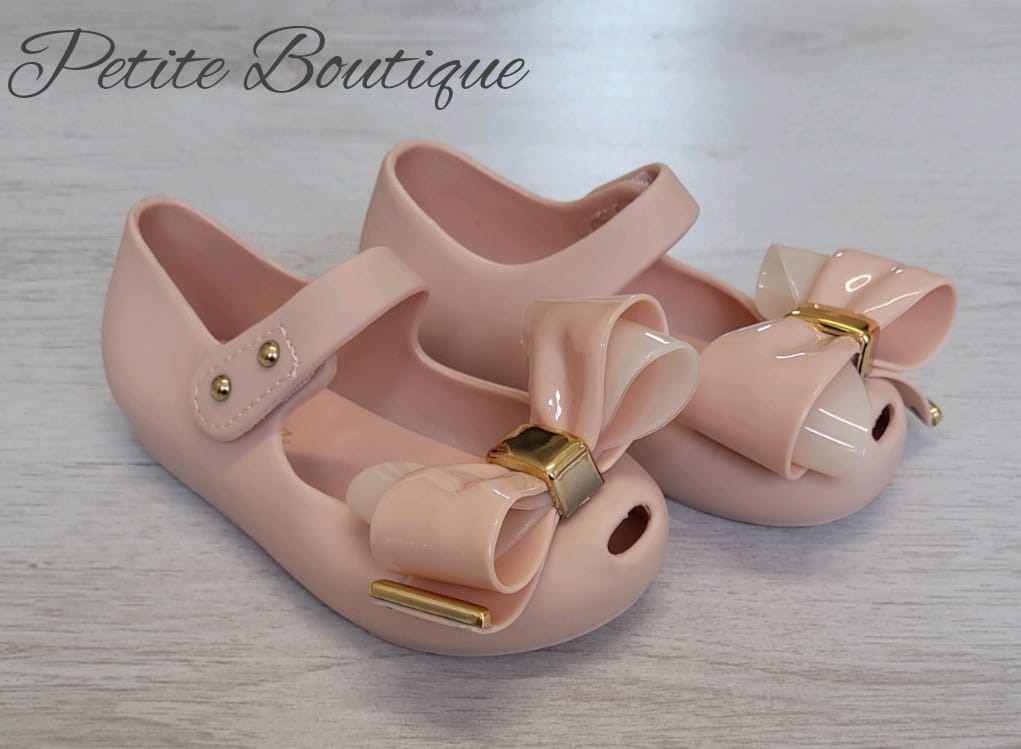 Pink bow jelly shoes