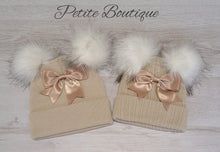 Load image into Gallery viewer, Beige double pompom/bow hat