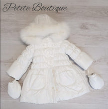 Load image into Gallery viewer, Italian Bufi white coat with fur trim hood