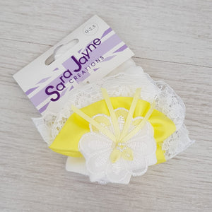 Ankle frilly yellow trim socks