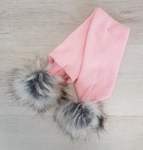 Coloured scarf with faux fur grey pompoms