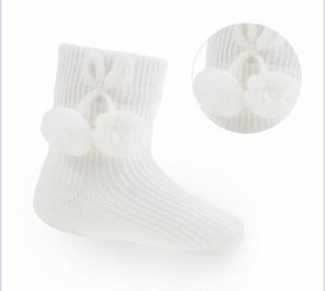 Cream ankle pompom socks