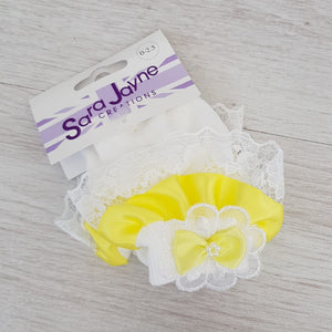 Ankle frilly yellow trim socks
