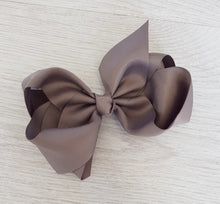 Load image into Gallery viewer, Grey hair bow