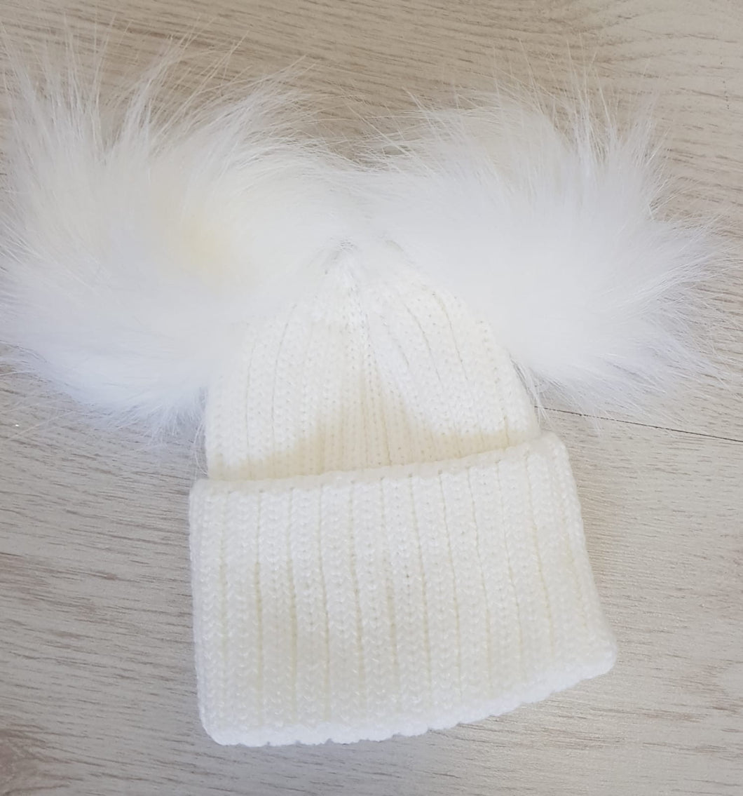 White double faux fur pompom hat