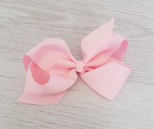 Load image into Gallery viewer, Baby pink hair bow