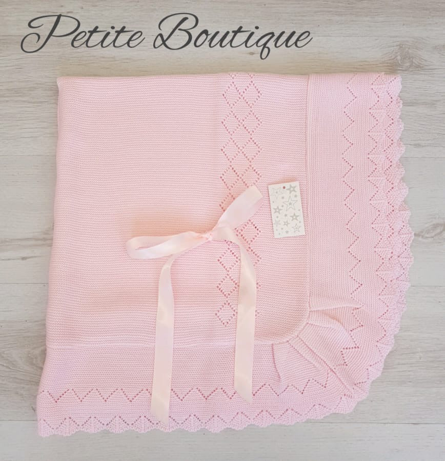 Spanish pink bow ribbon shawl
