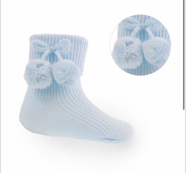 Blue pompom ankle socks