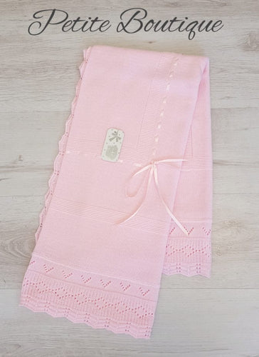 Spanish pink ribbon shawl