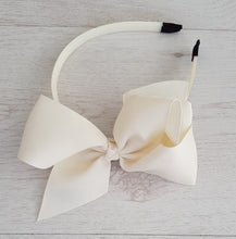Load image into Gallery viewer, 5” bow hairband