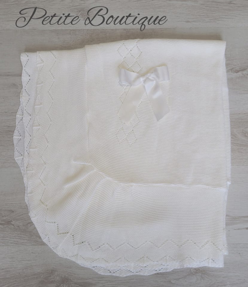 Spanish white bow shawl