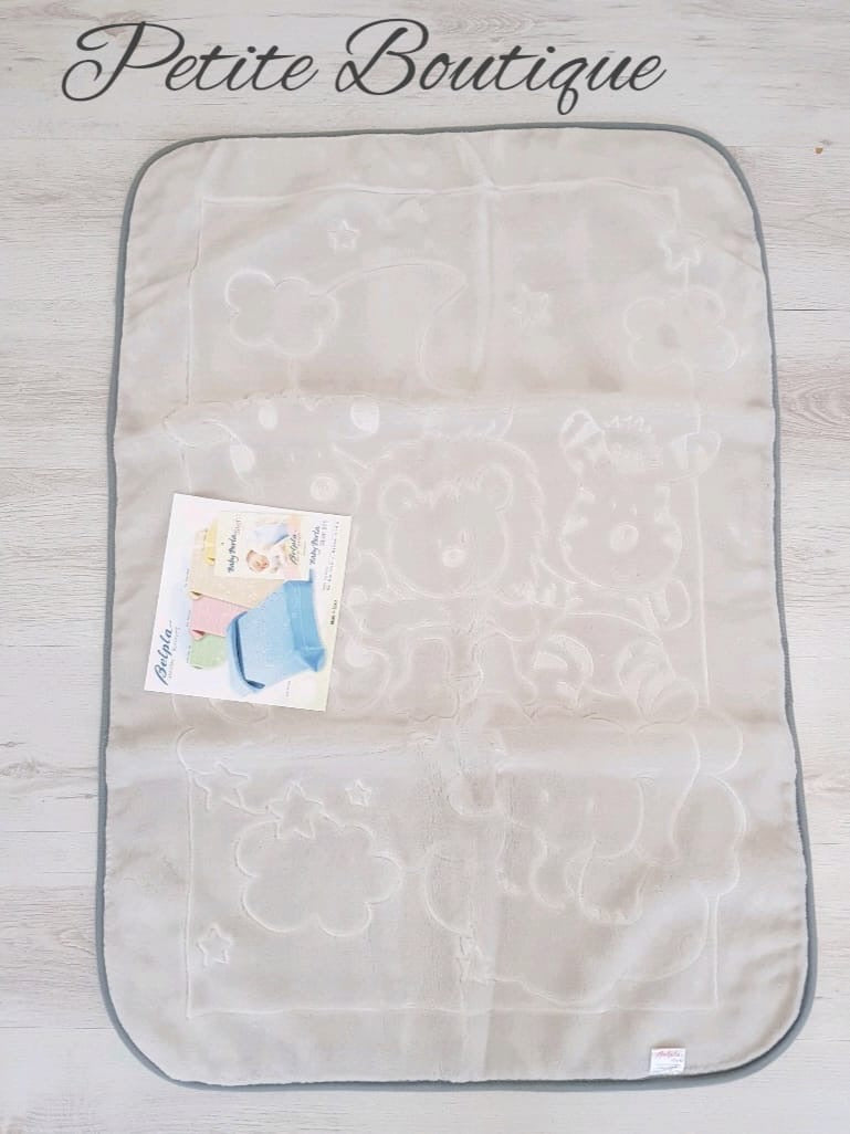Spanish grey mink blanket