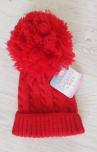 Red pompom hat