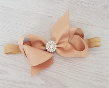 Load image into Gallery viewer, Camel hair bow