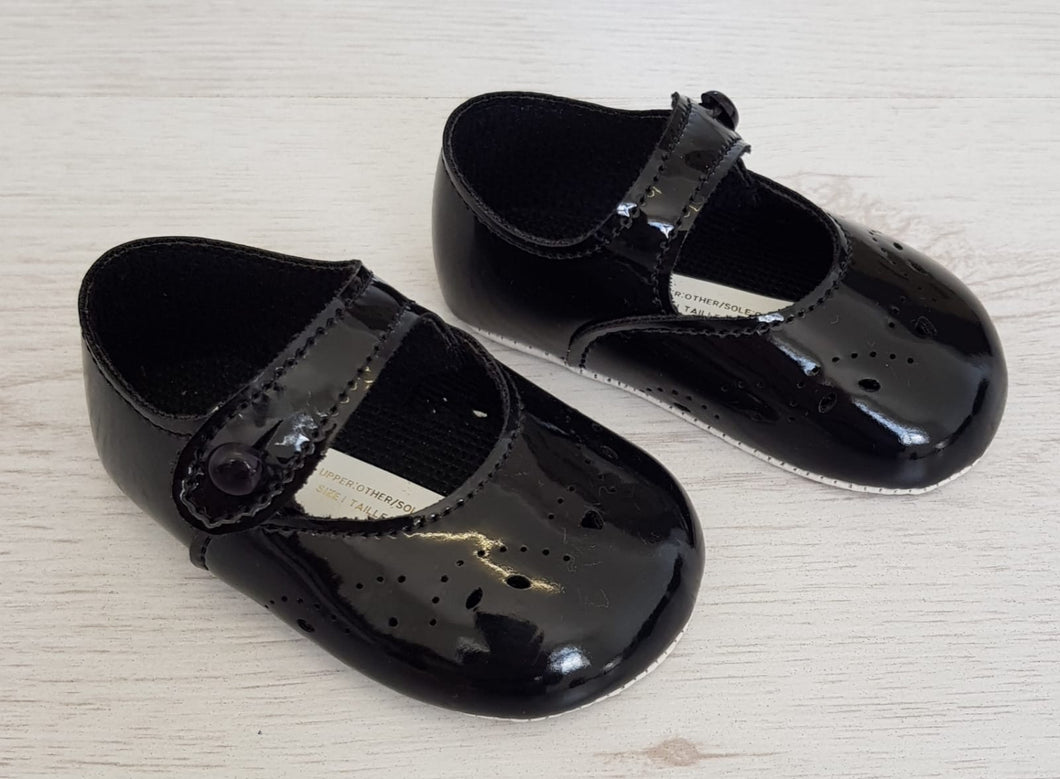 Black soft sole shoes